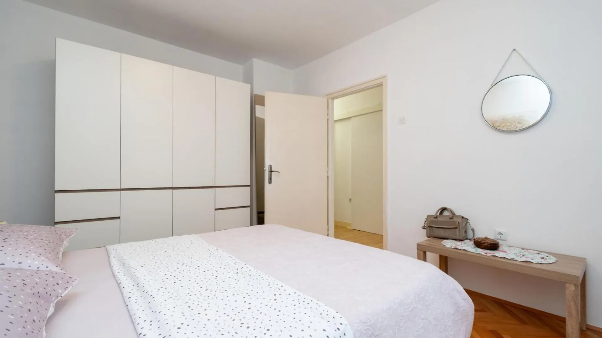 Apartments With Wifi Zadar - 22991
